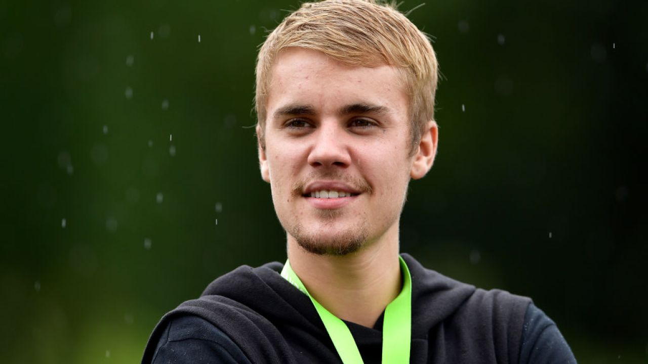 Justin Bieber Is Reportedly “Receiving Treatment” For Depression