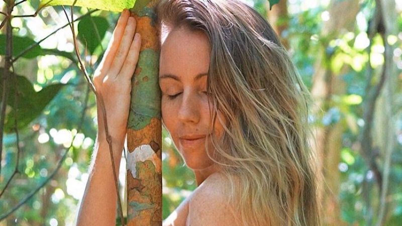 Freelee The Banana Girl Debuts Her New ‘Off-Grid’ Naked Lifestyle On Insta