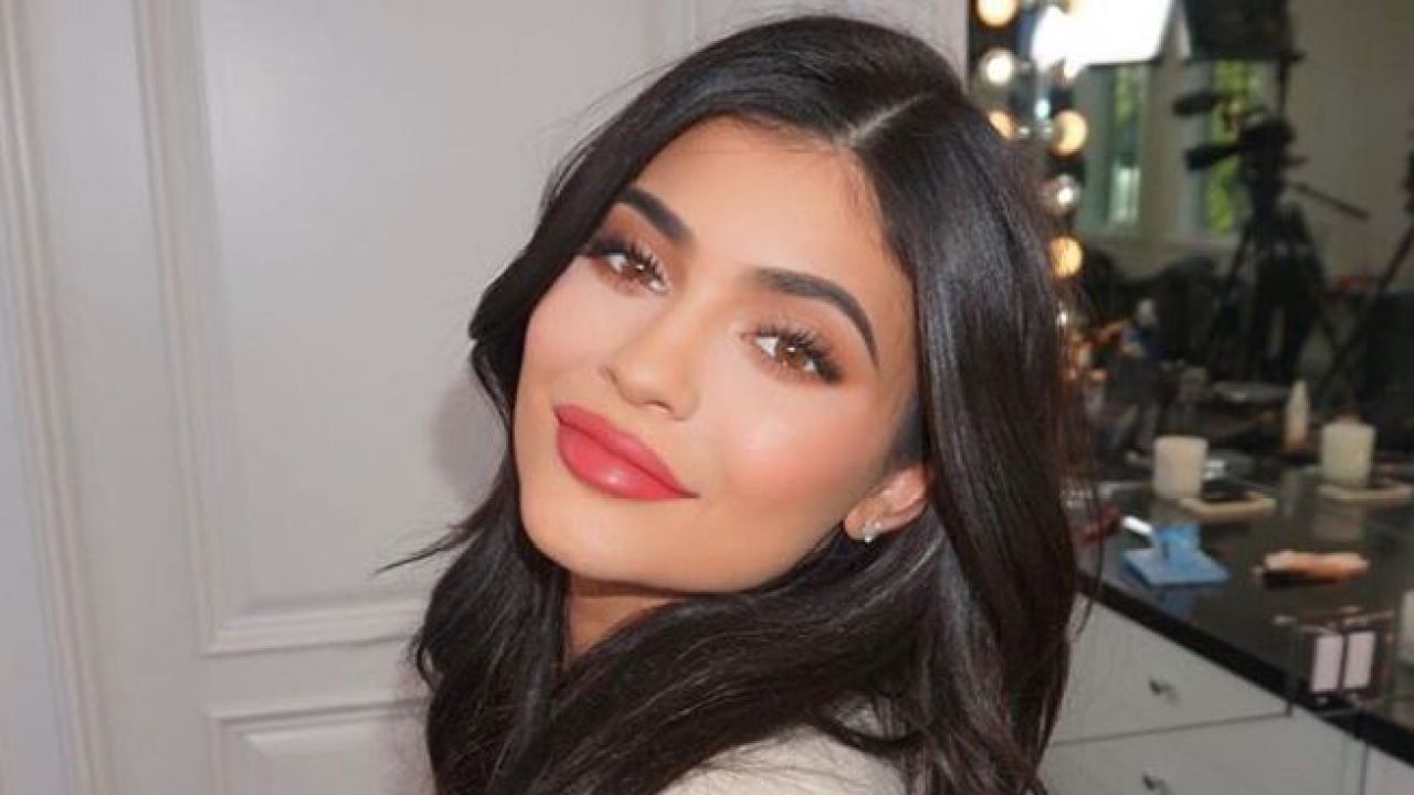 PSA: Kylie Jenner’s Removed Her Lip Filler, RIP That Trend