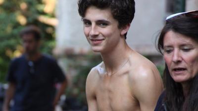 New ‘Call Me By Your Name’ On-Set Stills Have Arrived And We’re Peachy Keen