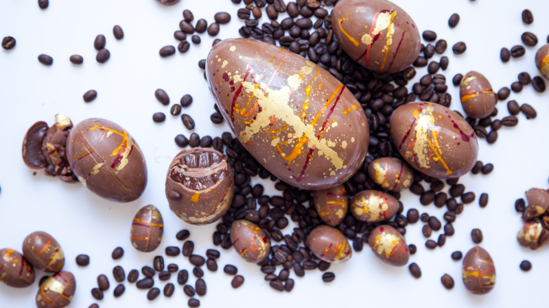 Turn Easter Sunday Up To 11 With This ‘Egg-Spresso Martini’ Choccy Egg