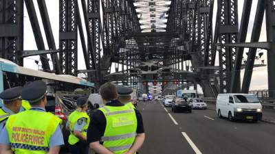 Police Negotiating With An Unauthorised Climber On Sydney Harbour Bridge