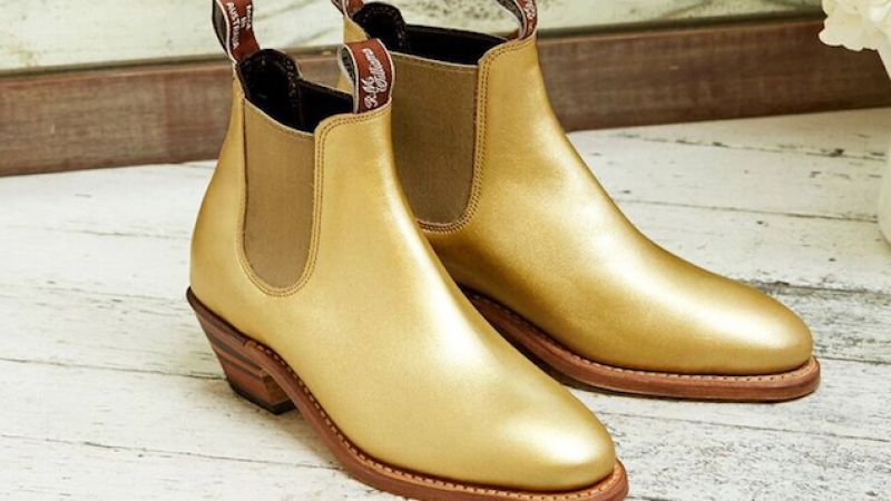 Those Gold RMs Are Back If You Want To Let People Know You Went To Private School