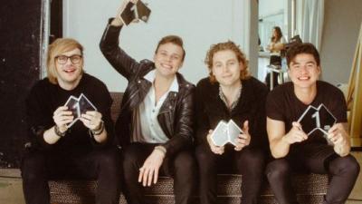 5 Seconds Of Summer Become First Aussie Act To Top ARIA Charts Since 2016