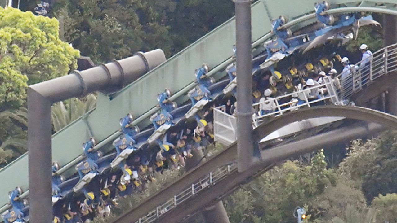 Roller Coaster Stalls In Japan Trapping Riders 30M In The Air For 2 Hours
