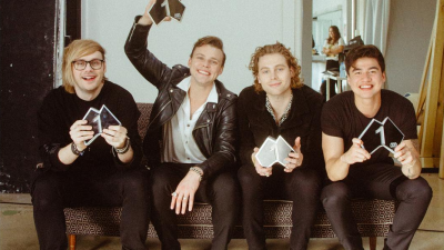 5SOS Now Have More #1 Albums On The US Chart Than Any Other Aussie Band, Ever