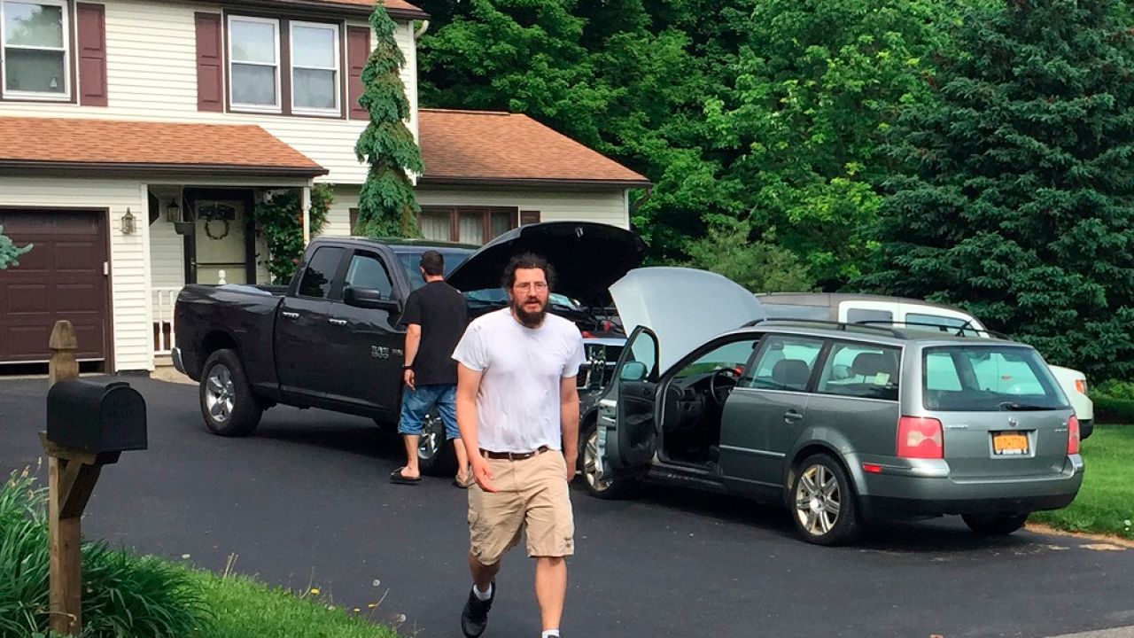 30-Year-Old Bloke Michael Rotondo Finally Kicked Out Of His Folks’ US Home