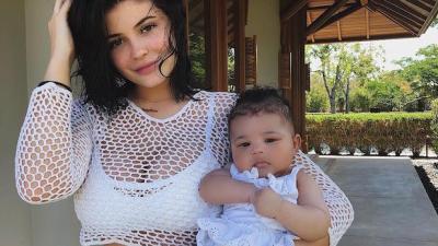 Turns Out Kylie Jenner Is Shielding Stormi From Insta Due To “Nasty Comments”