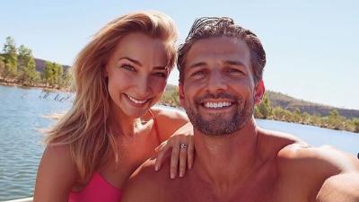 OG Bachie Babes Tim Robards & Anna Heinrich Get Cute About Their Engagement