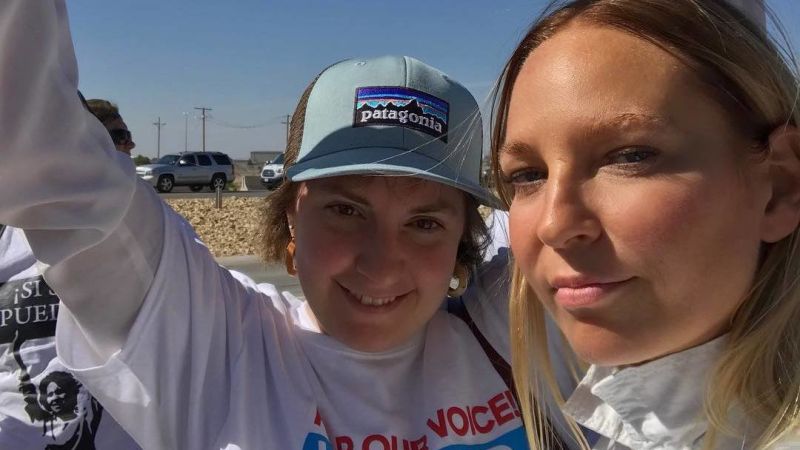 Lena Dunham, Sia, Amber Heard & More Protested Family Detention This Weekend