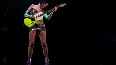 Check These Snaps Of St. Vincent Slaying Her Syd Show Like It’s NBD