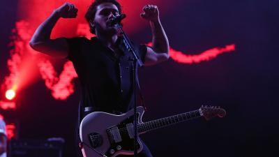 Gang Of Youths’ David Le’aupepe Dedicates Song To Dad Listening In Hospital