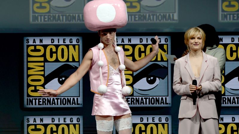 Ezra Miller Dressing Up As Toadette At Comic-Con Is Such A Big Mood