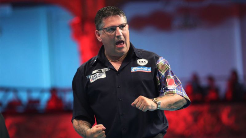 A Darts Crowd Lost Their God-Given Shit Over A Scottish Bloke’s Perfect Game