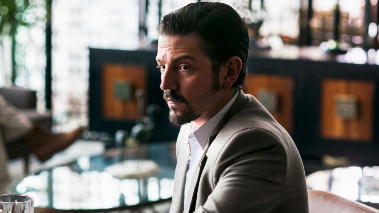 Pls Enjoy This First Look Of Diego Luna As A Drug Lord In ‘Narcos: Mexico’