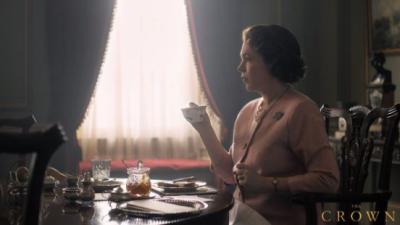 Here’s Your First Regal Look At Olivia Colman As Queen Elizabeth II