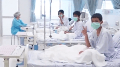 Those Thai Cave Rescue Kids Are Flashing Peace Signs In Hospital Like NBD