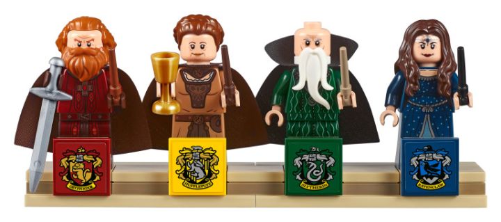LEGO Is Releasing A 6,020-Piece Hogwarts Set If You Love Wizards & Being Broke
