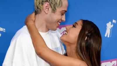 Pete Davidson & Ariana Grande Are That Gross Loved-Up Couple At The MTV VMAs
