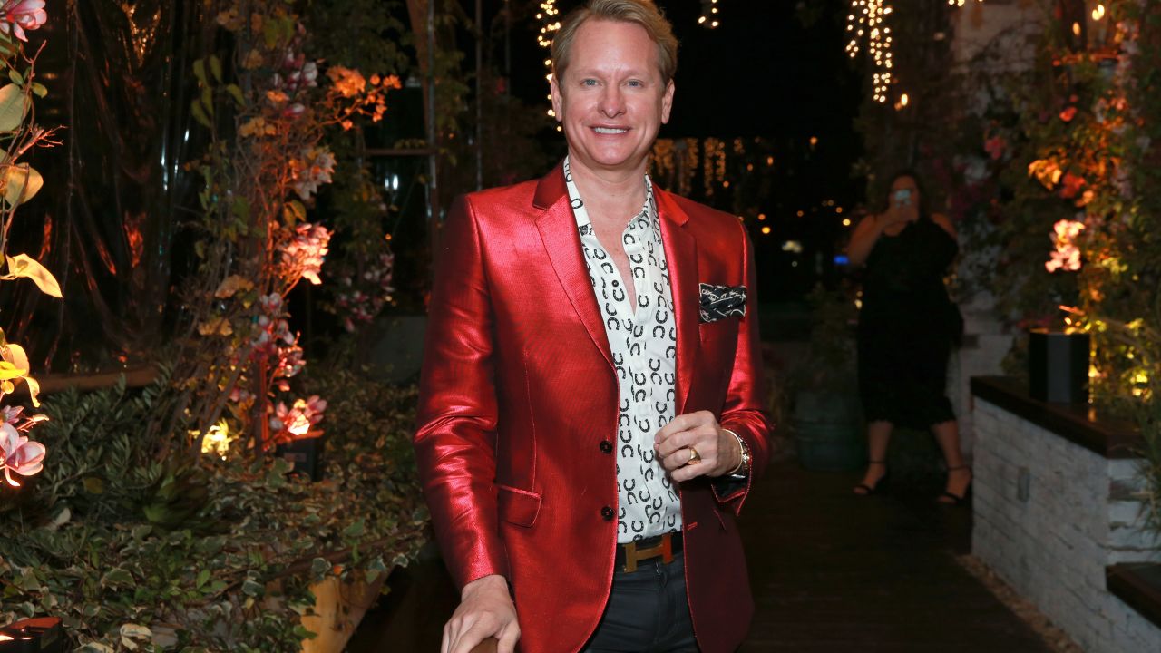 Orig Fab 5 Member Carson Kressley Clears Up The Drama After His Reboot Dig