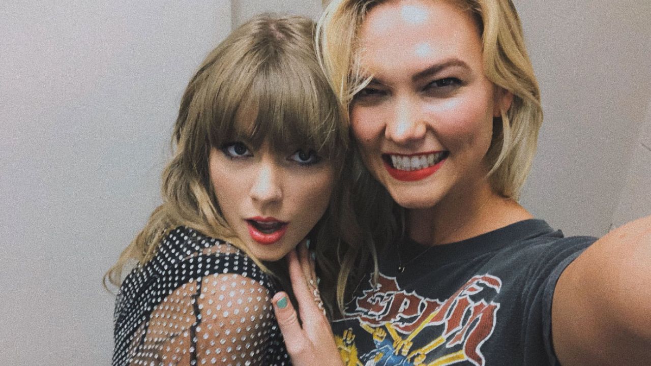 Taylor Swift & Karlie Kloss Put An End To Feud Rumours At Reputation Concert