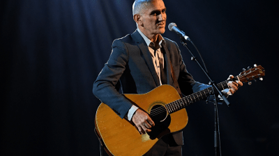 Paul Kelly, Everyone’s Dad, Brings The Gravy With Huge Aus Outdoor Tour