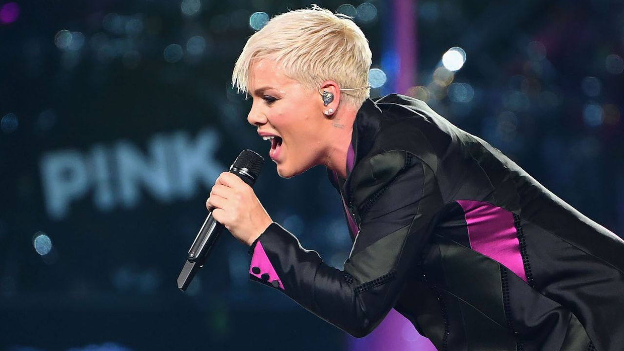 Pink Blasts Small New Zealand Bar Who Couldn’t Host Her Post-Show Drinks