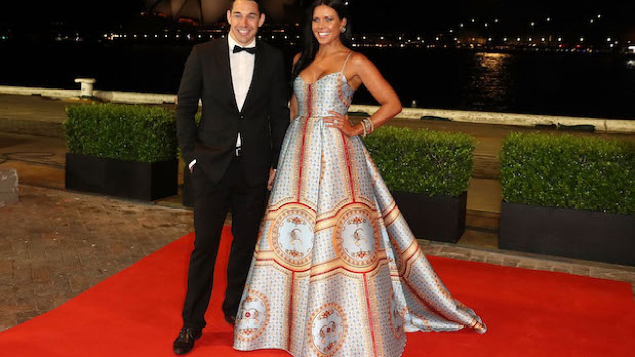 Behold, The Even More Aggressive Fake Tans / Fashions From The Dally M Awards
