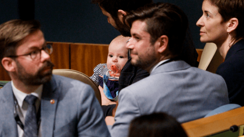 Pls Coo Over Sweet Neve, NZ’s Official First Baby & United Nations Delegate