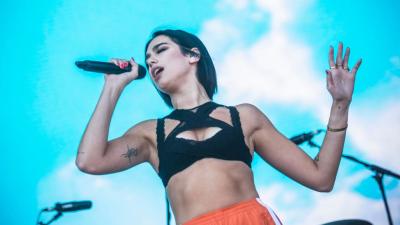 Dua Lipa “Horrified” As Fans Aggressively Removed From Shanghai Show By Security