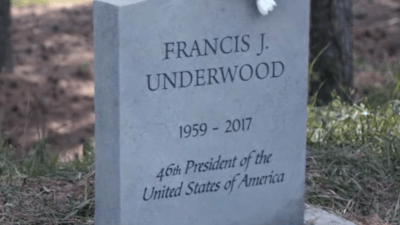 ‘House Of Cards’ Kills Frank Underwood In Unsentimental Season 6 Teaser