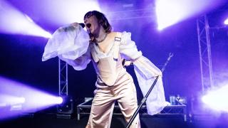 Check These Snaps Of Charli XCX Slaying Her Sydney Show Like It’s NBD