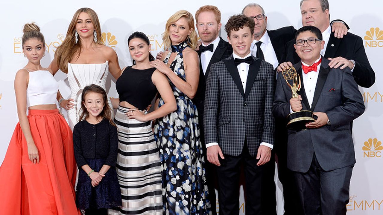 We Now Know Which ‘Modern Family’ Relo Dies In The Final Season & Oh Man