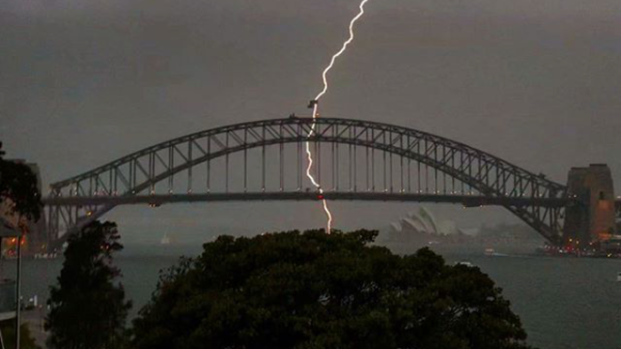 Just A Bunch Of Rad Photos Of The Sydney Storm