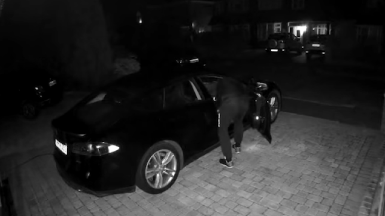 WATCH: Two Hackers Use A Tablet & A Smartphone To Steal A Tesla Model S