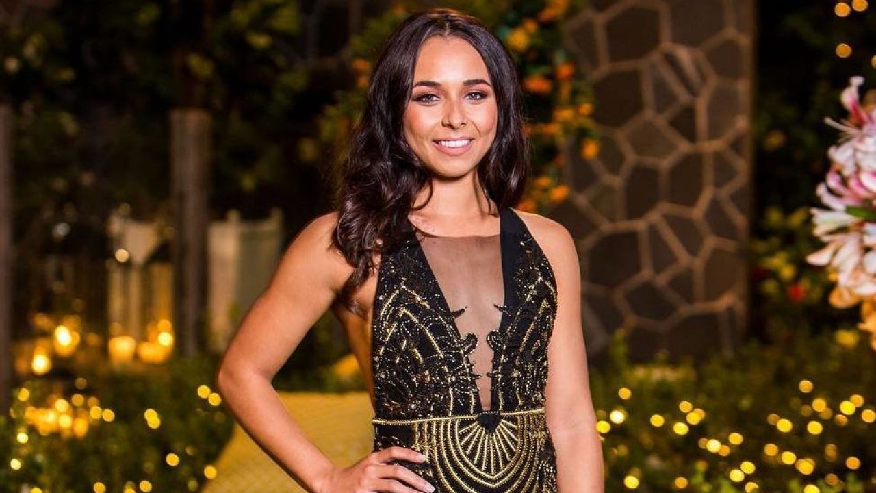 Brooke Blurton Claims ‘Bachelor’ Producers Made Her Delete Photo With Indigenous Flag