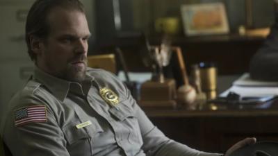 ‘Stranger Things’ Star David Harbour Wraps S3 With “Spoilers Without Context”