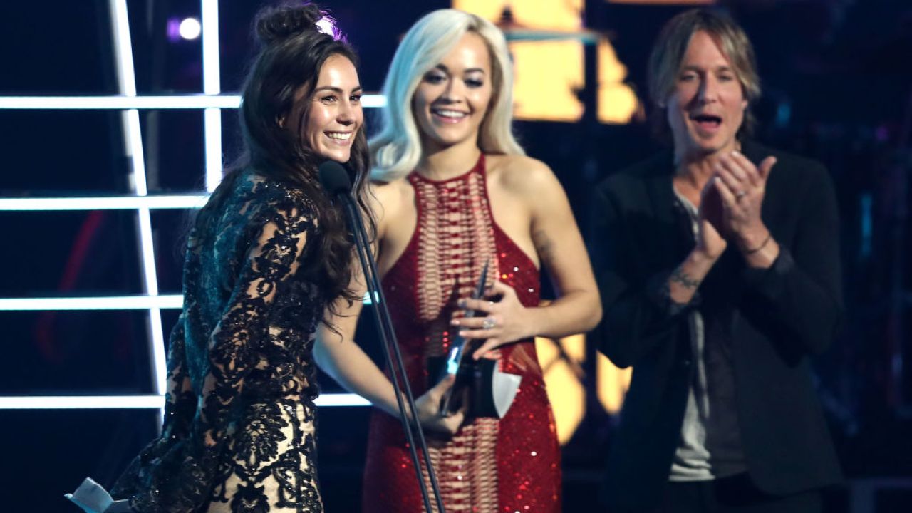 Amy Shark, 5SOS & Gurrumul Are The Blessed Big Winners At The 2018 ARIAs