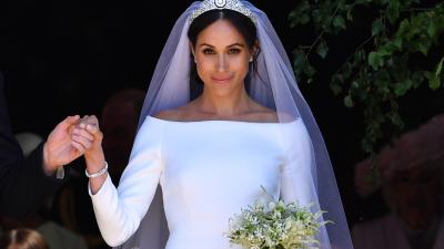 Oh Shit, Did Queen Elizabeth II Just Shade Meghan Markle’s Wedding Dress?
