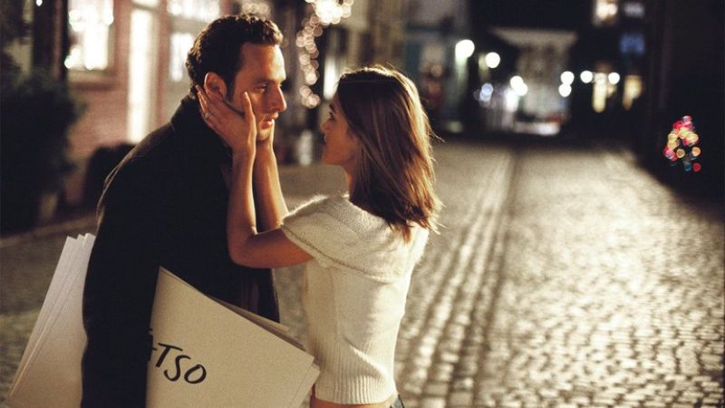 Keira Knightley Doesn’t Know Who She Ends Up With In ‘Love Actually’ Either