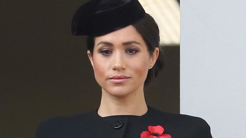 There’s A Weird-Ass Reason Meghan Markle Can’t Open Prezzies On Xmas