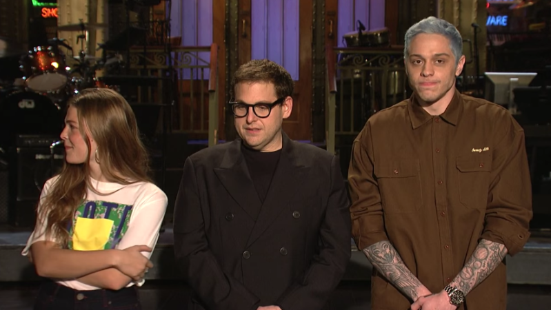 Pete Davidson Makes Sly Dig At His Split W/ Ariana Grande In New ‘SNL’ Promo