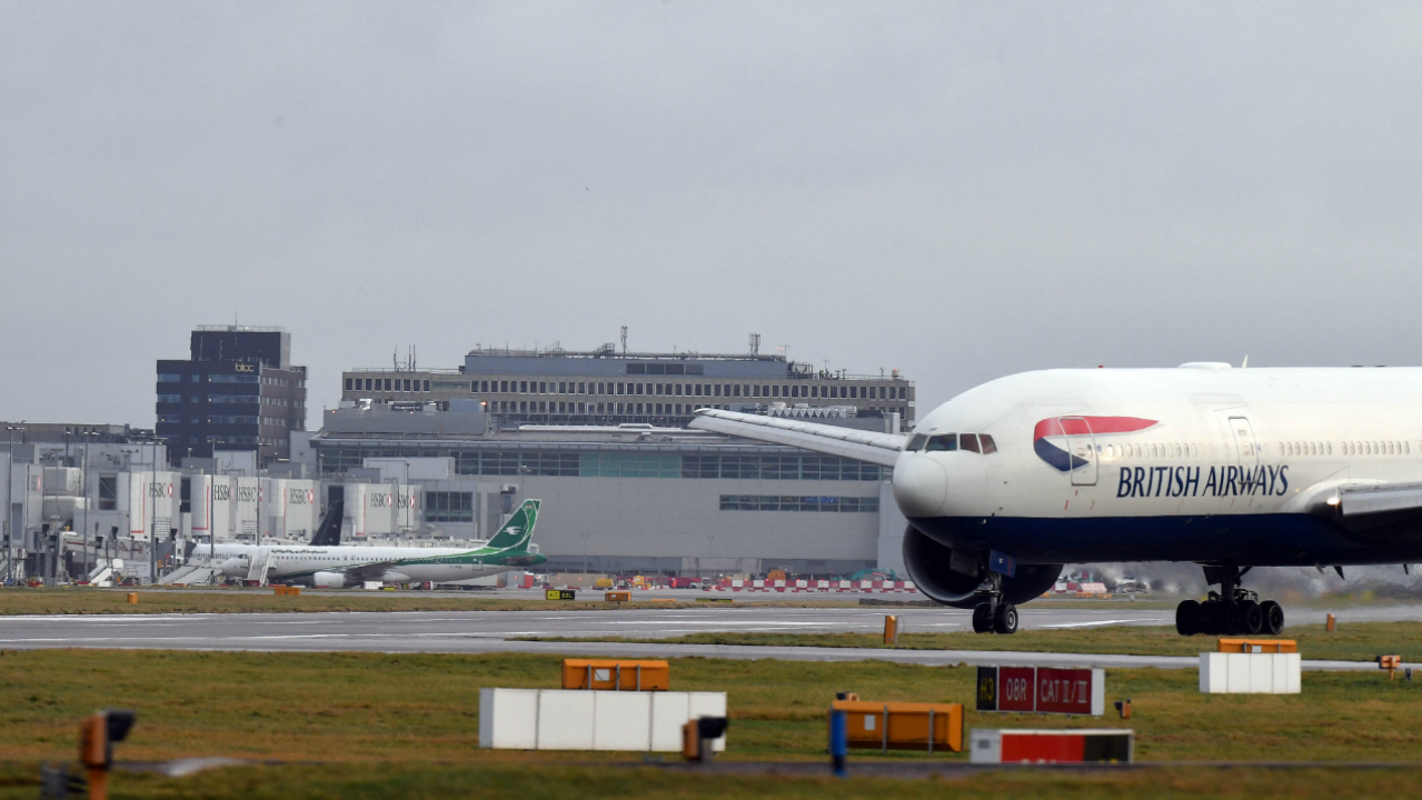 UK Cops Admit “Drone” That Shut Down Gatwick Airport May Not Have Existed