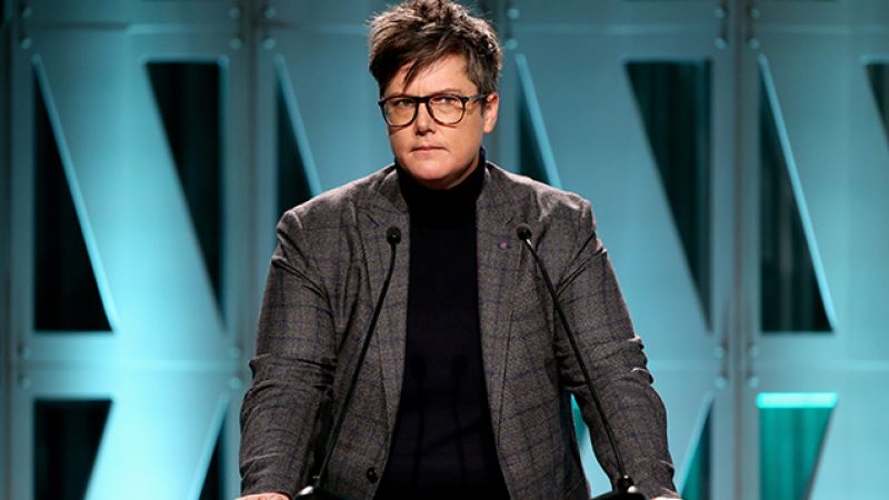 Hannah Gadsby Is Reportedly Being Considered For The Oscars Hosting Gig