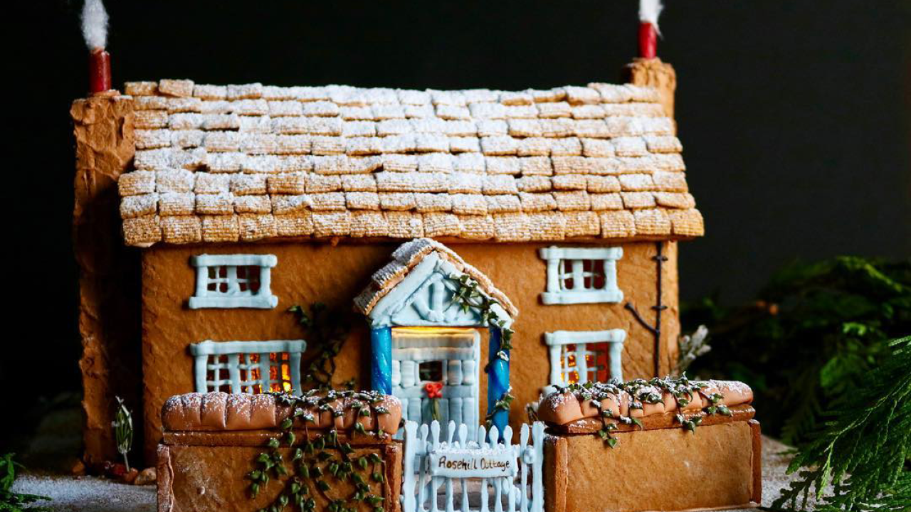 Some Insane Festive Genius Made A Gingerbread Version Of ‘The Holiday’ Cottage