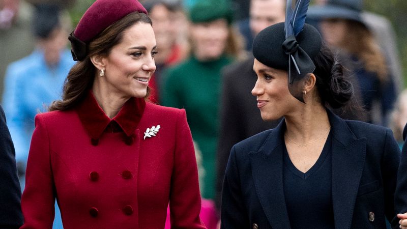 Body Language Expert Says Meghan & Kate’s Xmas Day Walk Was “Performed”