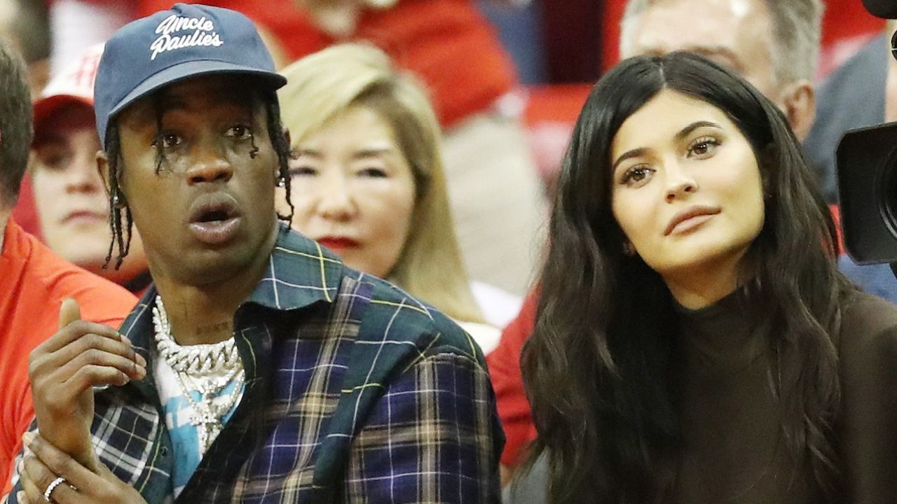 YouTuber Reveals He Faked That Viral Photo Of Travis 'Cheating' On Kylie