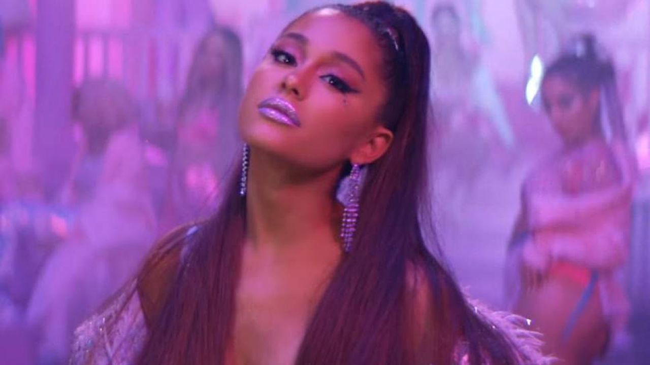 Ariana Grande Apologises For Problematic ‘7 Rings’ Post After Backlash