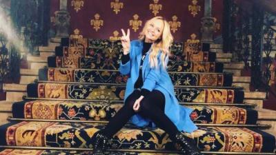 Spice Girl Emma Bunton Shares Nostalgic Piccie Of That Iconic Staircase 