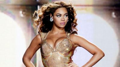 Beyoncé, Wealthier Than The Pope, Spotted Shopping At A Target In LA